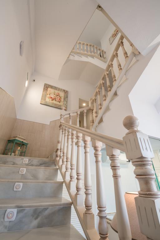 Hostal Romerito Malaga Bagian luar foto